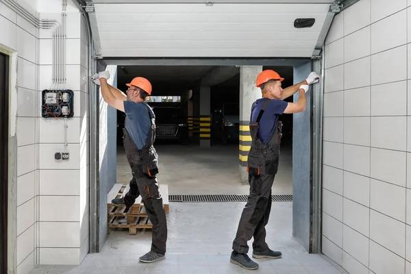 Trusted Garage Door Repair Specialists in Your Area