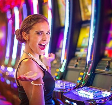Online Casinos bringing excitement to everyday players