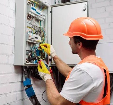 Electrician Service for Fast Troubleshooting Repairs