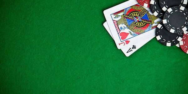Examining Platform Functionality on the best online casino sites Singapore