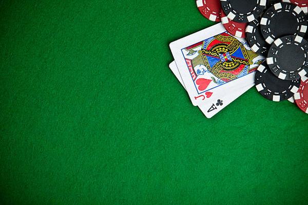 Examining Platform Functionality on the best online casino sites Singapore