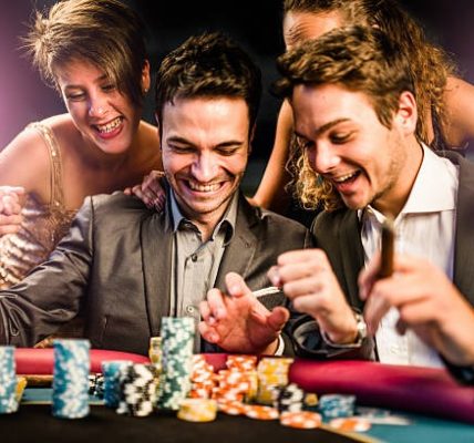 How Online Casino Malaysia Platforms Differ in Features
